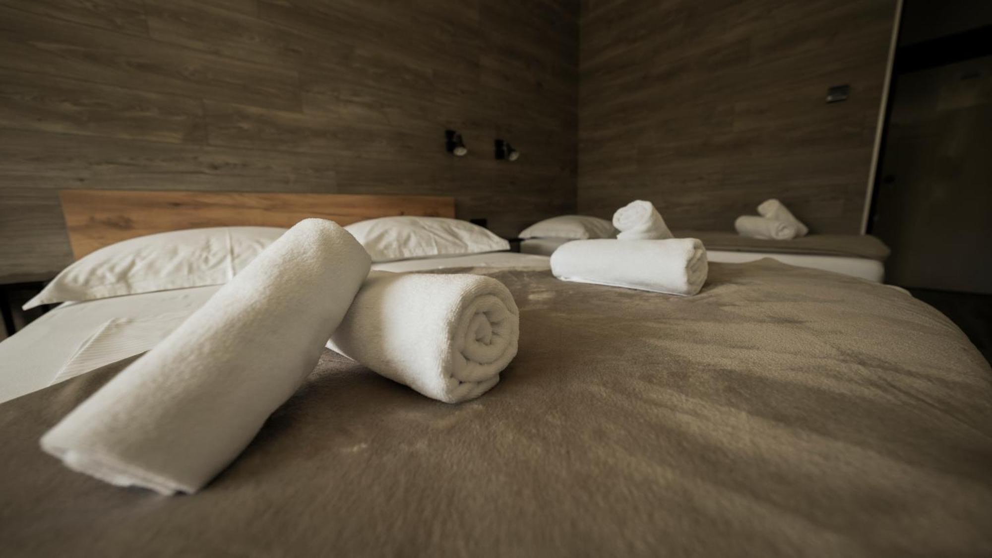Hotel Matija Gubec Stubicke Toplice ภายนอก รูปภาพ