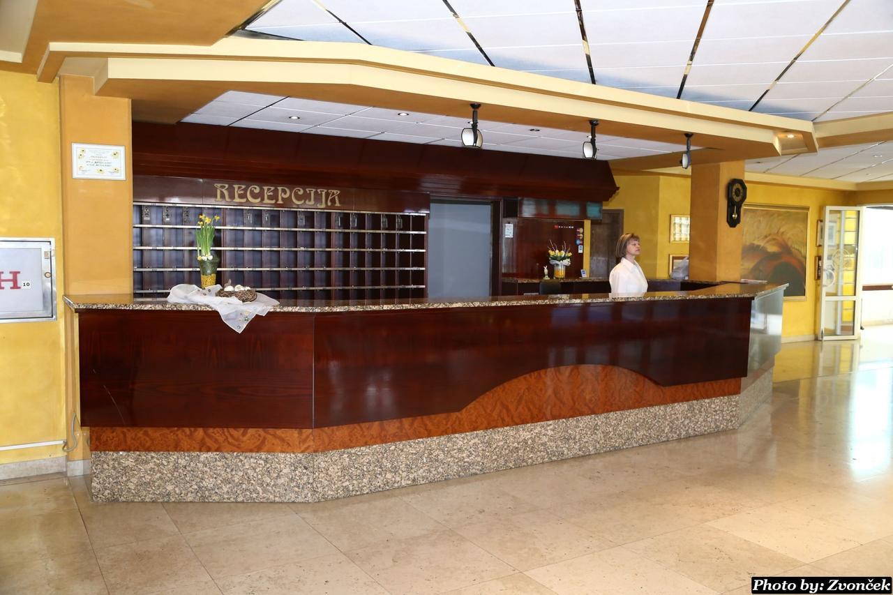 Hotel Matija Gubec Stubicke Toplice ภายนอก รูปภาพ